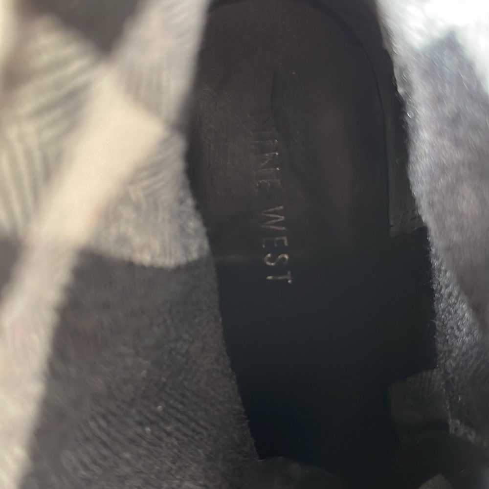 Nine West boot - Picture 3 of 7